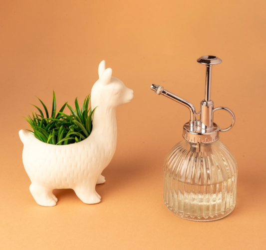 Lloyd the Llama Planter