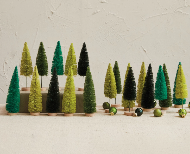 Sisal Bottle Brush Tree Wood Base Green